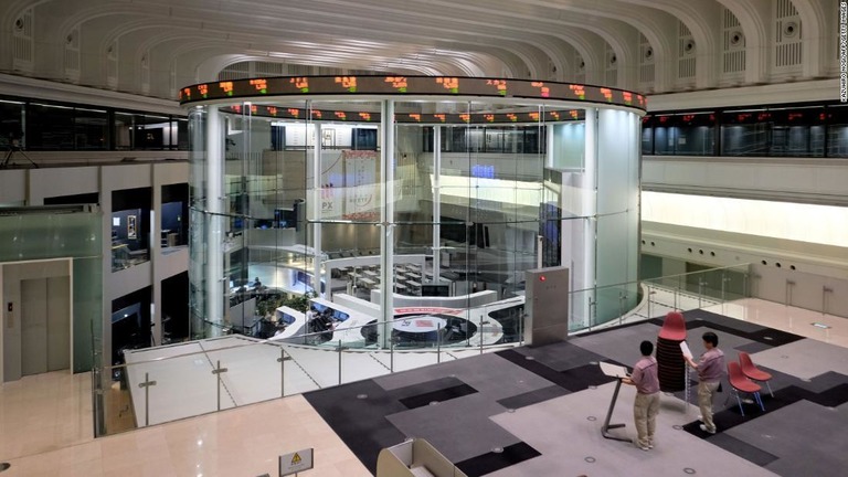 東京証券取引所は、システム障害の発生により全銘柄の売買が停止となった/Kazuhiro Nogi/AFP/Getty Images