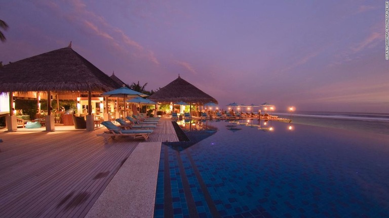 水上コテージに「泊まり放題」/Courtesy Anantara Veli Maldives Resort
