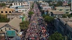 シュウェボ市でも抗議デモ＝２月１３日
