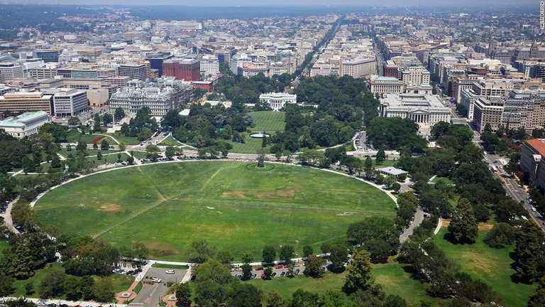 ホワイトハウスの南側にある広大な芝生広場「エリプス」の空撮画像/Shutterstock
