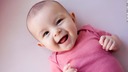 人間の赤ちゃんの笑い方、大型類人猿とパターン一致　新研究