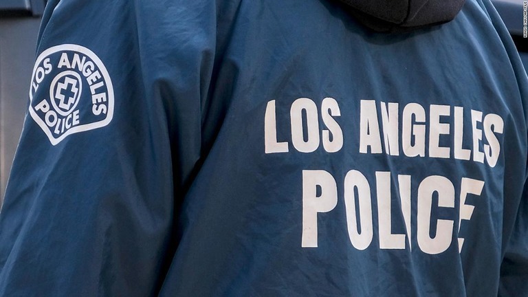 米ロサンゼルス市警と消防局の４分の１以上がコロナワクチンを未接種であることが分かった/Ringo Chiu/AP/FILE