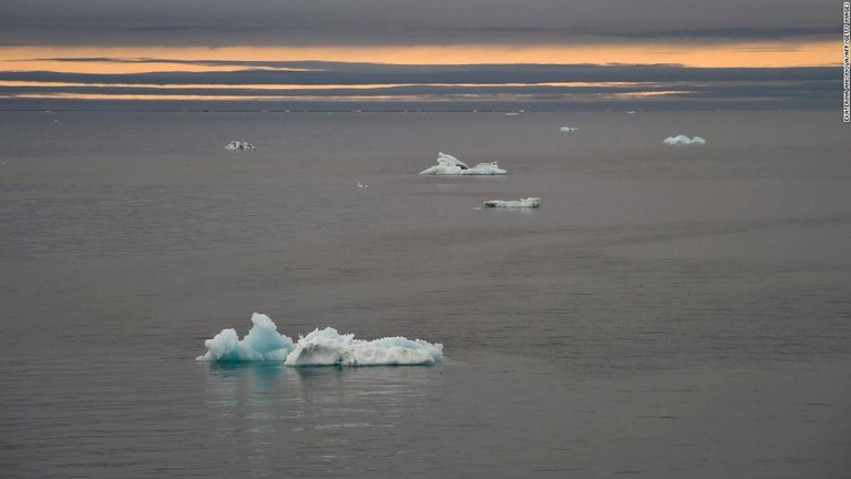 北極海の温暖化は２０世紀に入るとともに始まっていたとする新たな研究が発表された/Ekaterina Anisimova/AFP/Getty Images
