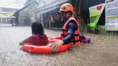 台風直撃のフィリピン、死者２０８人に