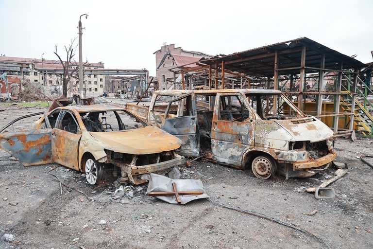 破壊されたマリウポリの街の様子＝１７日/Leon Klein/Anadolu Agency/Getty Images