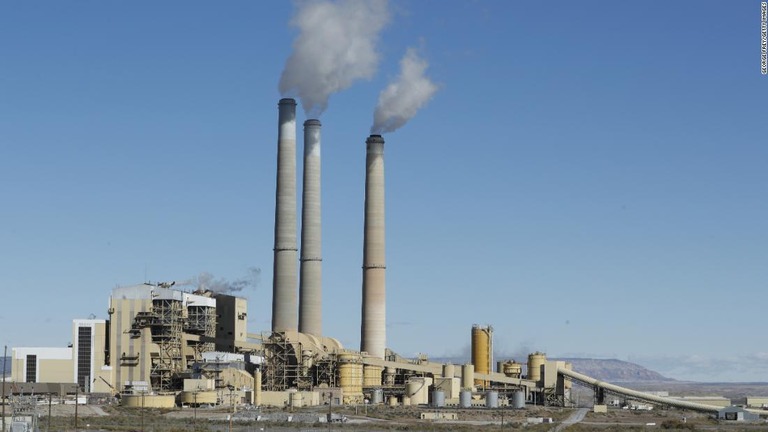 米ユタ州にある石炭火力発電所/George Frey/Getty Images