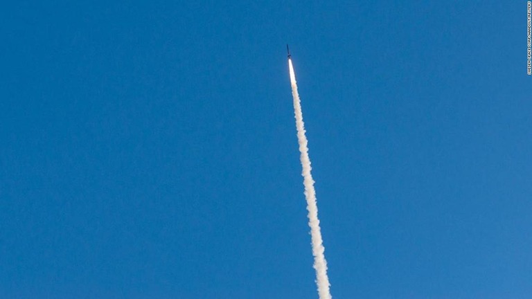 スウェーデン宇宙公社が打ち上げたロケット「ＴＥＸＵＳ―５８」＝２４日、スウェーデンのエスレンジ宇宙センター/Sweden Space Corp/Handout/Reuters