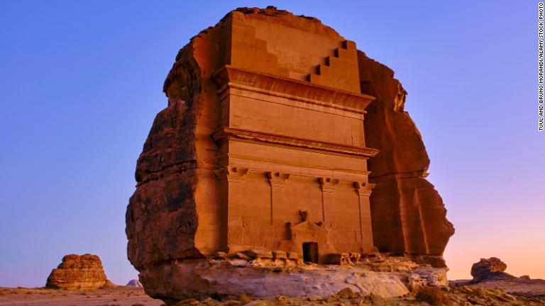 ヘグラはサウジアラビア北西に位置し、２０００年以上の歴史を持つ国内でもっとも有名な古代遺跡だ/Tuul and Bruno Morandi/Alamy Stock Photo