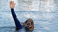 水中滞在１００日間、米科学者が記録を更新