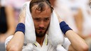 「選手が死ぬ」　４強入りメドベージェフ、酷暑に苦言　全米オープン