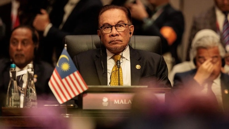マレーシアのアンワル首相＝９月、インドネシア首都ジャカルタ/Yasuyoshi Chiba/Pool/AFP/Getty Images
