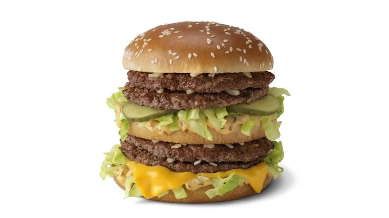 米マクドナルドが定番の大型バーガー「ビッグマック」の拡大版「ダブルビッグマック」を期間限定で提供する/From McDonald's