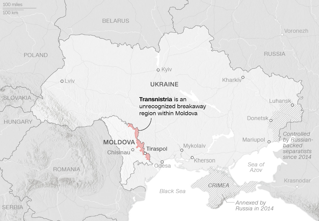 赤い地域がトランスニストリア。モルドバ国内の承認されていない分離派地域/Source: Encyclopedia Britannica  Graphic: Natalie Croker and Lou Robinson, CNN