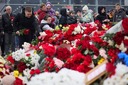 ロシア服喪の日、数千人が犠牲者追悼　モスクワ銃乱射