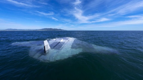 「ゴーストシャーク」に「マンタレイ」　各国がしのぎを削る無人潜水艦開発