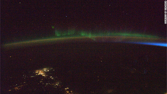 北極圏のオーロラ 写真提供:ESA/NASA