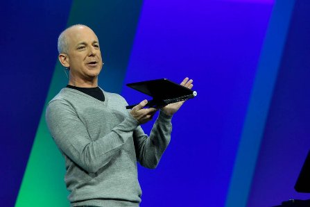 ウィンドウズ部門の責任者、スティーブン・シノフスキー氏（写真提供：マイクロソフト）