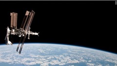 米国のシャトル計画のもう１つの重要な功績は、１９８８年にロシアのロケットが打ち上げた国際宇宙ステーション（ＩＳＳ）への貢献だ