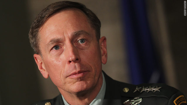 ペトレイアス駐留米軍司令官