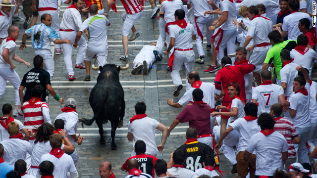 毎年恒例の「牛追い祭り」が今年も始まった