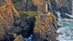 英南西部のコーンウォールの鉱山跡。観光名所として生まれ変わった＝Cornish Mining World Heritage Site提供