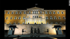 ギリシャ首相「税収確保と歳出削減に努力」　ユーロ圏議長と会談