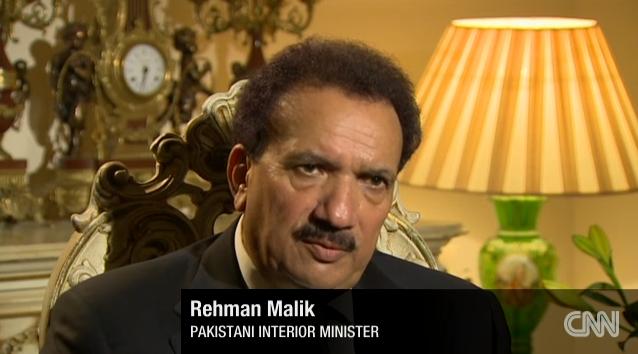 ＣＮＮのインタビューに答えるパキスタンのマリク内相