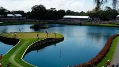 ＴＰＣソーグラスの名物：米フロリダ州のゴルフコース、ＴＰＣソーグラスには周りが池に囲まれた「浮き島」のグリーンとして知られる「アイランド・グリーン」がある<br />
