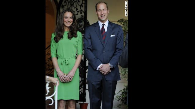 ウィリアム王子と並んで=2011年7月8日、米ロサンゼルス
