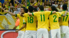 デモの中でコンフェデ杯決勝、ブラジルがスペイン下す