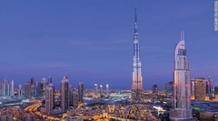 ブルジュ・ハリファ（アラブ首長国連邦・ドバイ）　世界一高いビル（８２８メートル）＝BURJ KHALIFA提供