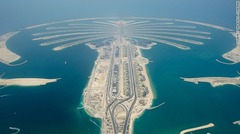 パーム・アイランド（アラブ首長国連邦・ドバイ）　海上の人工島。２００８年完成＝THE PALM JUMEIRAH提供
