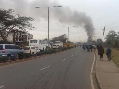 ケニア首都ナイロビの空港で大規模な火災が発生＝Kenya Red Cross提供