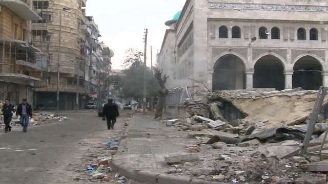 内戦で荒廃した町。首都ダマスカス郊外では化学兵器が使われたとの情報もある