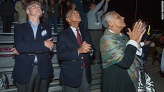 打ち上げを見守るＮＡＳＡや米民間企業の関係者＝CARLA CIOFFI/NASA提供