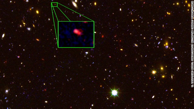 ハッブル望遠鏡が捉えた銀河