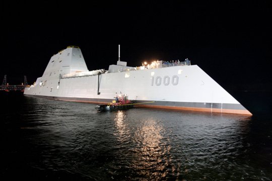 最新型駆逐艦「ズムウォルト」＝US Navy提供