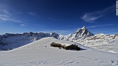 ３．ヴェンティーナ（イタリア・チェルビニア）＝CERVINIA.IT提供