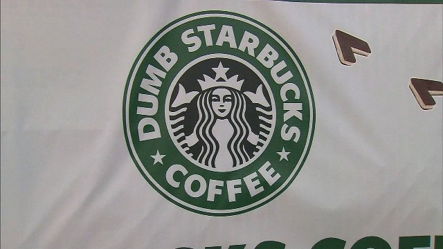 「なんちゃってスタバ」が登場