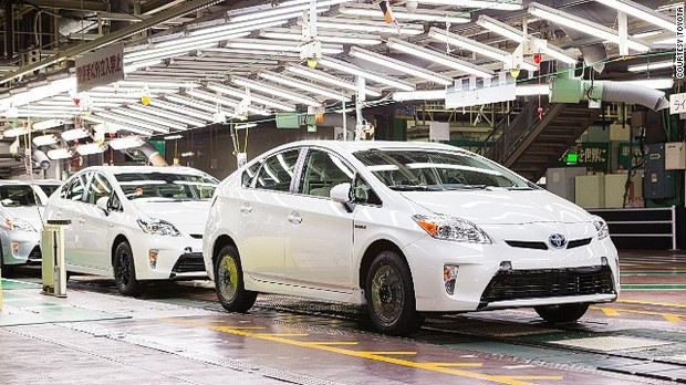 元町工場では年間7万台の自動車が生産されており、135秒に1台が完成する計算だ
