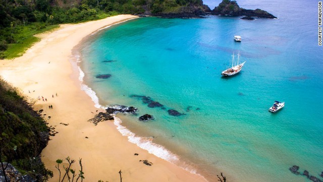 ブラジルのサンチョ湾ビーチが昨年の４位からランクアップして１位に