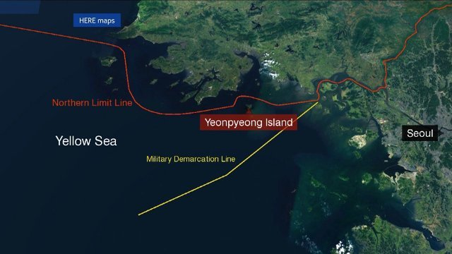 赤い線が北方限界線（ＮＬＬ）。ＮＬＬ近くの島に無人機が墜落したという＝HERE Maps提供