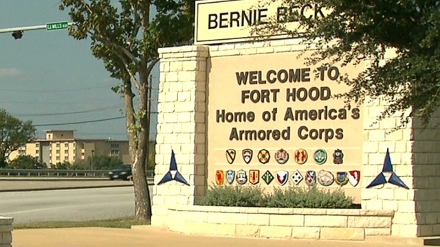 テキサス州フォートフッドの陸軍基地で発砲事件があり容疑者を含む４人が死亡