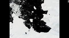 ２０１４年２月には南極大陸西部のアムンゼン海に向かって漂流