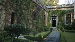 メキシコ市コヨアカン・トロツキー邸。１９４０年にレオン・トロツキー暗殺＝JEZABEL KARLIN AGUIRRE REYES提供