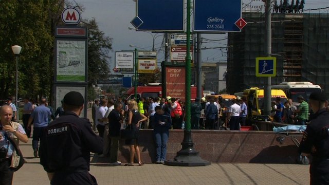 ロシア・モスクワの地下鉄で脱線事故が発生し、死傷者が出ている