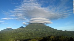 ヴィルンガ山地（東アフリカ）