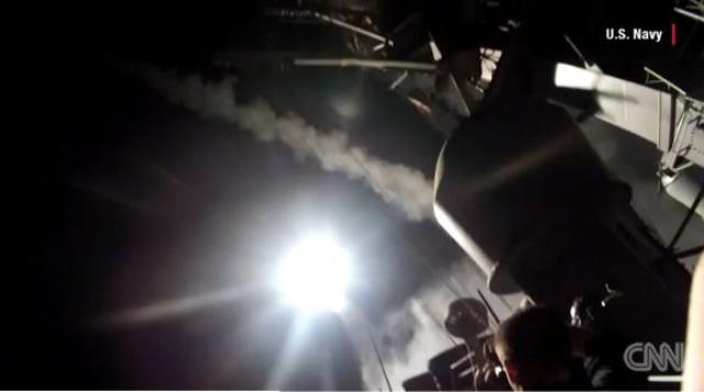 巡航ミサイル「トマホーク」などでＩＳＩＳ拠点を破壊