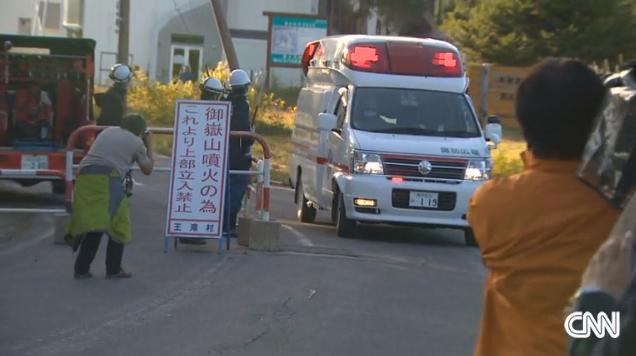 御嶽山の噴火で、心肺停止状態の登山者３１人が見つかり、４人の死亡が確認された