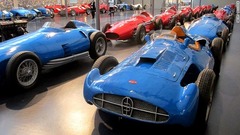 博物館には４００台を超える自動車が展示されている。こちらはブガッティ・タイプ２５１